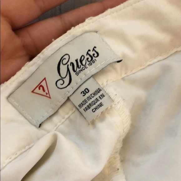 Lace Guess Shorts - Picture 4 of 4